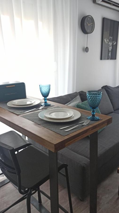 Down Town Luxurious Apartments Александроуполис Экстерьер фото